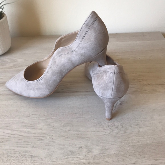 NWOT Athena Alexander Suede Pumps - Picture 4 of 7